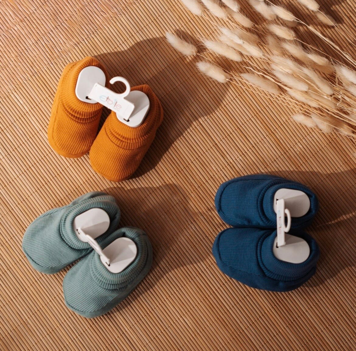 Baby-Schuhe in 3 Farben zum Reinschlüpfen