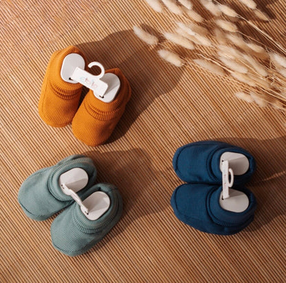 Baby-Schuhe in 3 Farben zum Reinschlüpfen